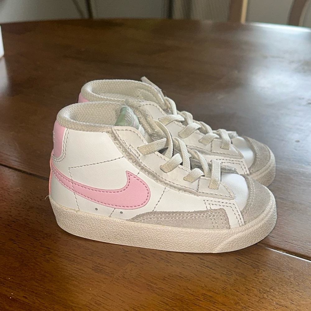 Toddler Nike Blazer Mid size 6
